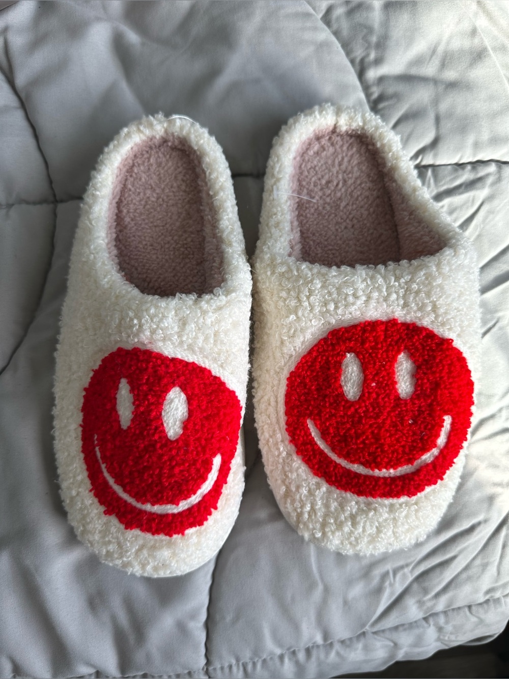 Cozy White Fuzzy Slippers with Red Smiley Face